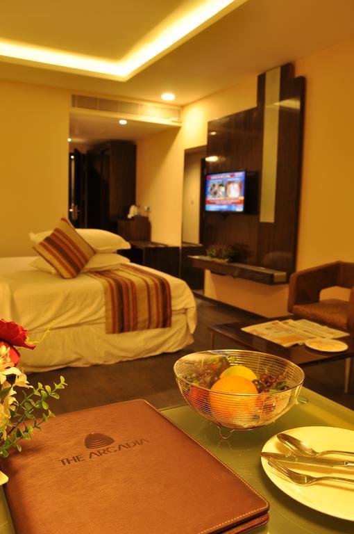 The Arcadia Hotel Coimbatore Buitenkant foto